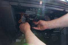 Установка GPS-трекера  Ruptela FM Eco4 Lite на легковой автомобиль Land Rover Freelander 2